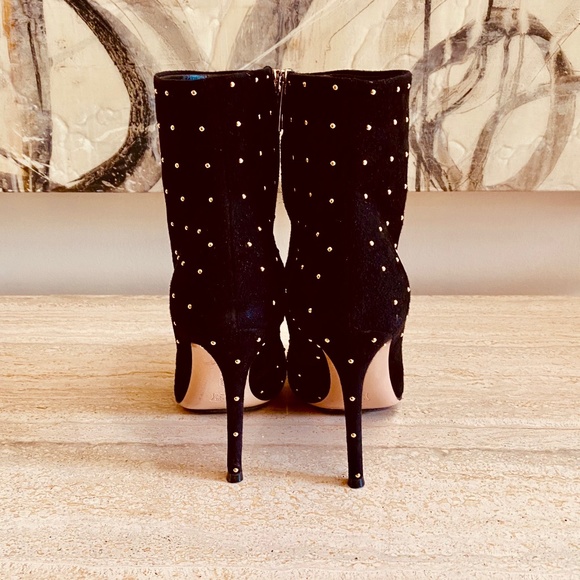⭐️HOST PICK⭐️ Gianvito Rossi Suede Studded Accents Boots - Picture 6 of 12